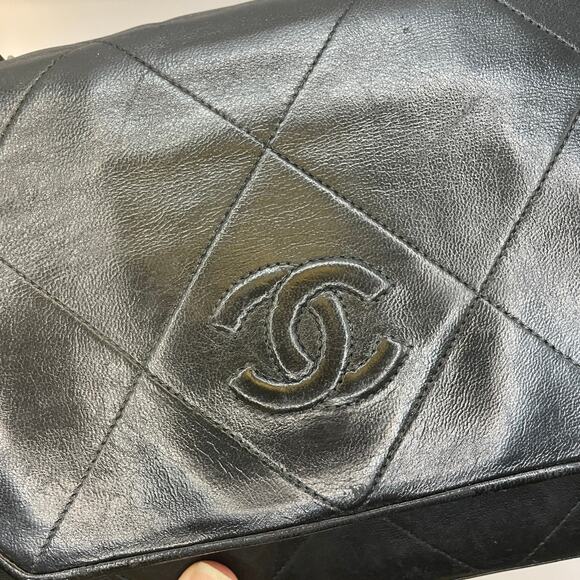 Chanel Vintage Black Quilted Lambskin 19 Flap Crossbody Long Shoulder Bag - Picture 2 of 15